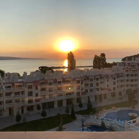 Apartman East From Paradise