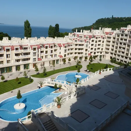 Apartman East From Paradise