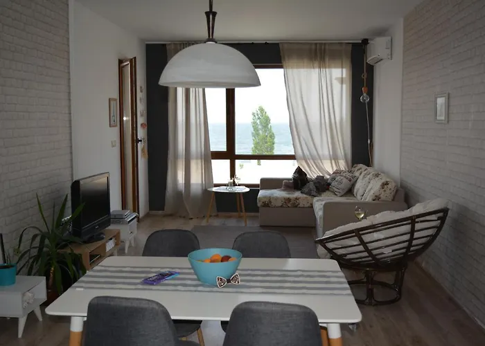 Daire East From Paradise *